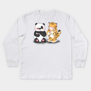Panda And Cat Paint Their body Kids Long Sleeve T-Shirt